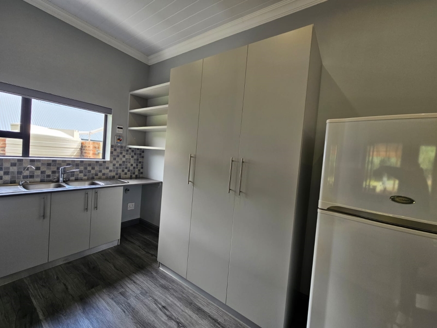 2 Bedroom Property for Sale in Stilbaai Wes Western Cape